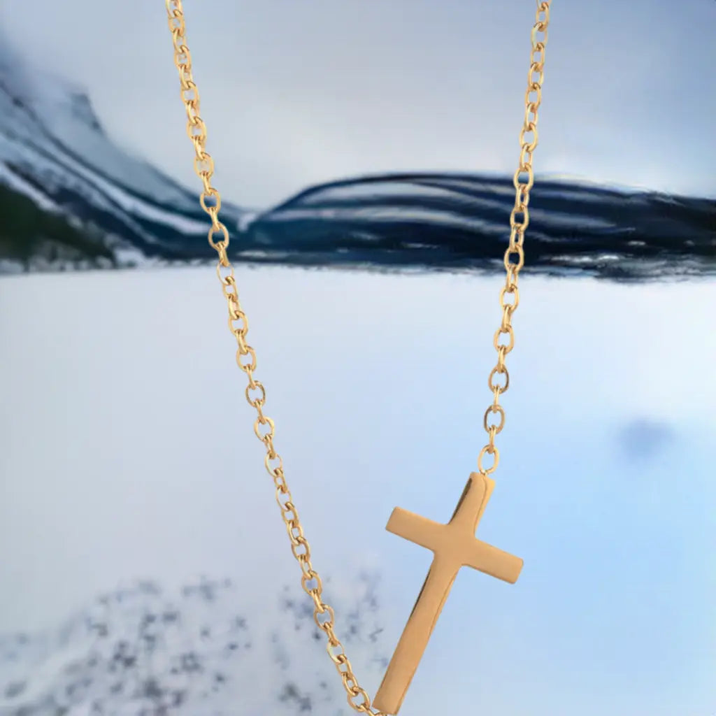 14K Gold-Plated Cross Pendant Necklace – Elegant & Timeless Gold Necklace